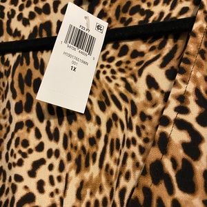 Dress Leopard print wrap with pockets the bay great quality size 1X fits XL 18.0